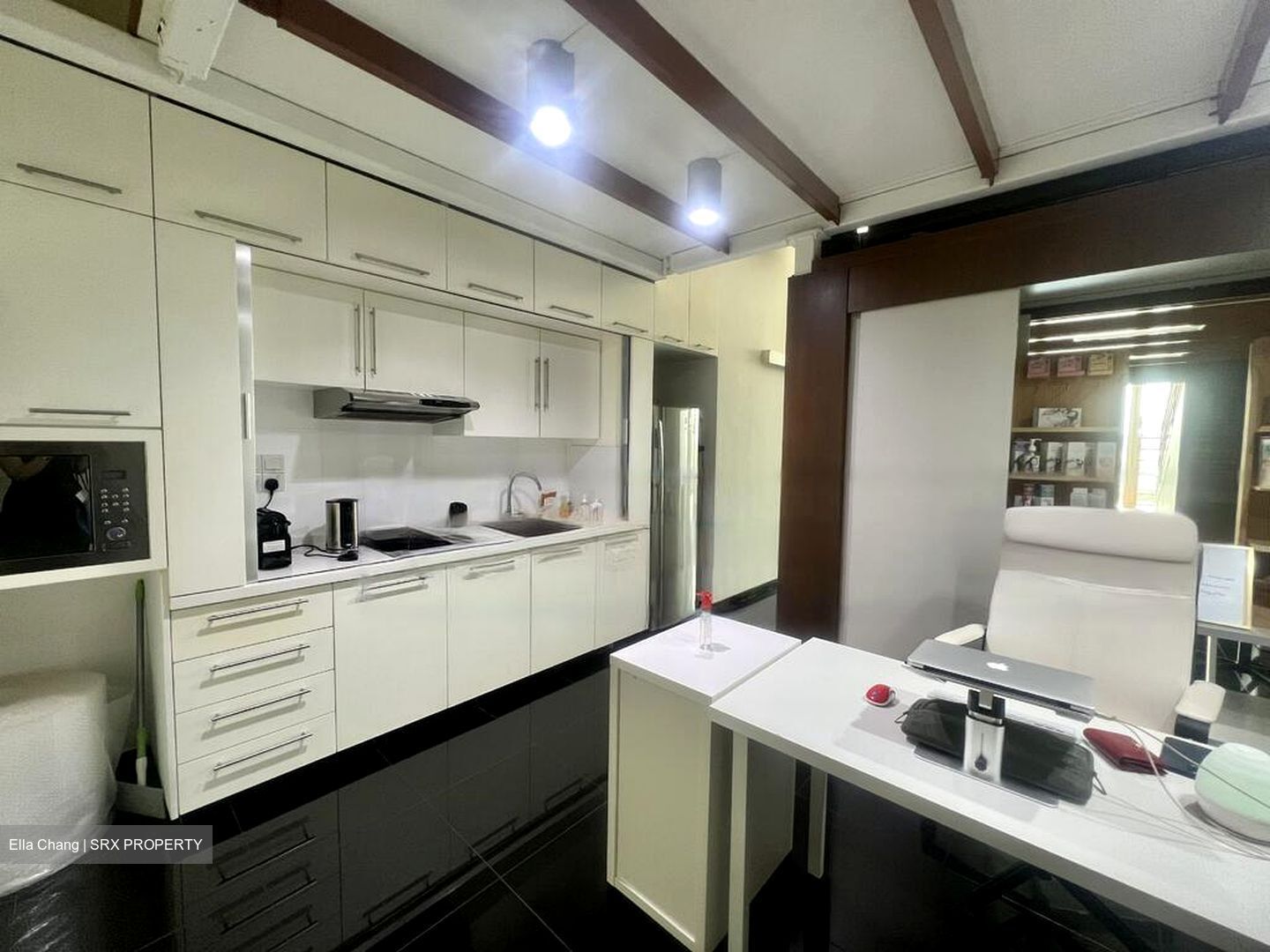 The Central (D1), Office #626379361